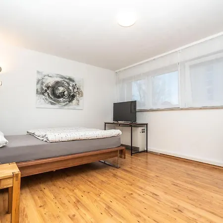 Apartment Und Wg-Doppelzimmer Sonnenhalde Tuebingen Exterior photo