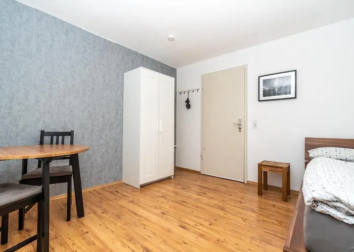 Apartment Und Wg-Doppelzimmer Sonnenhalde